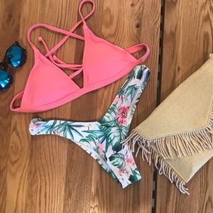 Tropical cheeky bikini set - BRAND NEW 🌴 👙